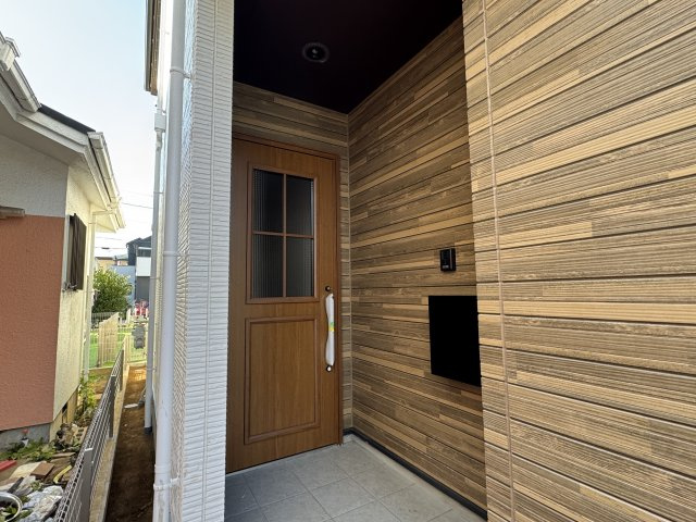 流山市江戸川台西２丁目新築戸建【江戸川台小学校：9分】のエントランス|エントランス・玄関ポーチ