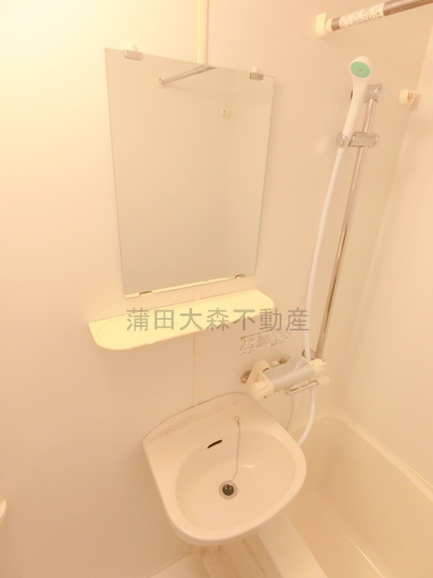 グランドコンシェルジュ蒲田イーストの浴室