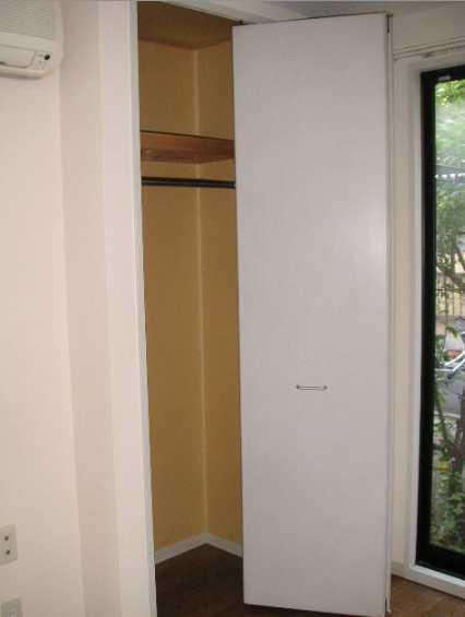 ソフィア　バストイレ別　室内洗濯機置場　学生おすすめの収納