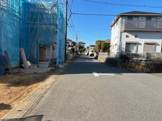 【前面道路含む現地写真】 | 車の出し入れもスムーズです♪