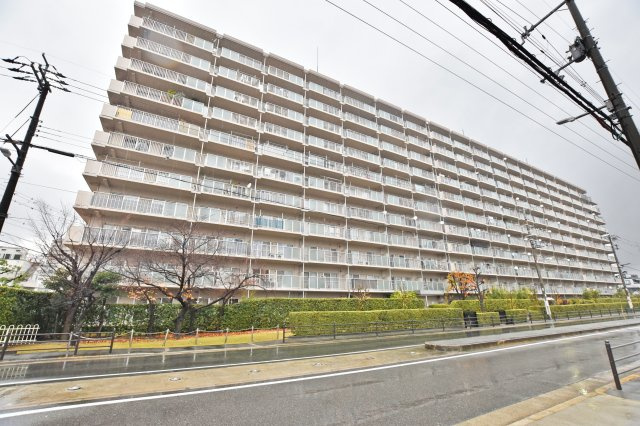 レックスタウン新高弐号館の外観|205年10月フルリノベーション済み物件です。見学をご希望の方はお気軽にお問い合わせください。