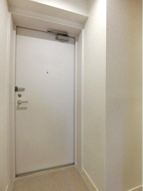 ダイアパレス女池上山の玄関