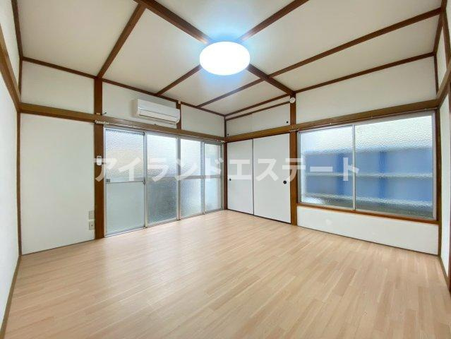 メゾンサユリ　陽当たり良好　角部屋　バストイレ別の内装