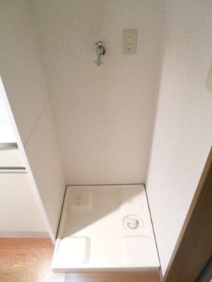 【設備】 | スカイコート高円寺第5 | 室内洗濯機置き場。