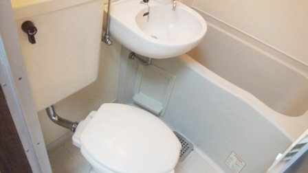 ドエル西船のトイレ|綺麗な浴室です