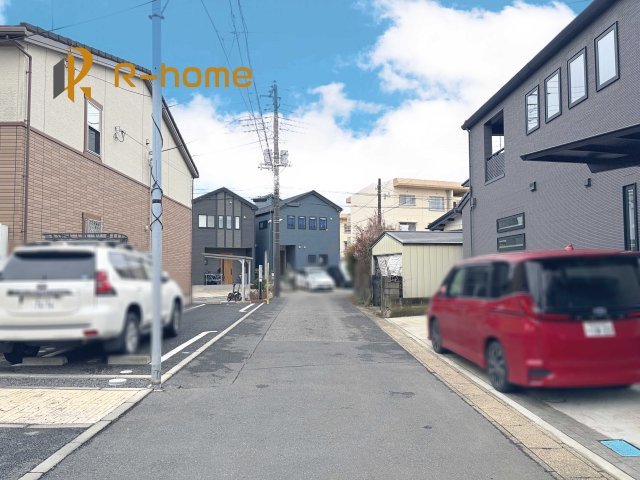 我孫子市東我孫子1丁目第1期　新築戸建て　2号棟の前面道路含む現地写真|『今から見たい！』大歓迎です♪
お気軽にＲ－ｈomeまでお問い合わせください。