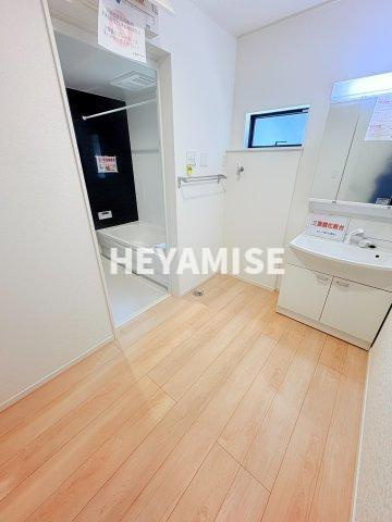 北栄町新築戸建の洗面所