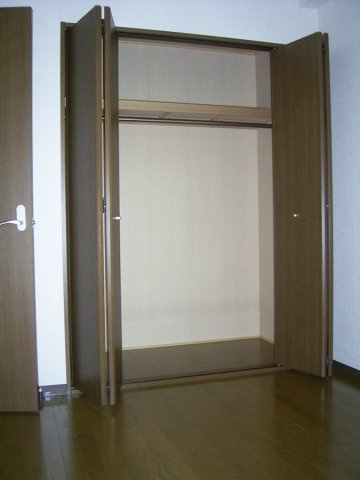 ディア・ライフ咲の収納|クローゼット広いです