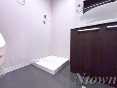 【設備】 | フェニックス | 洗濯機置き場です