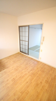 【居間・リビング】 | ファミール城東A棟