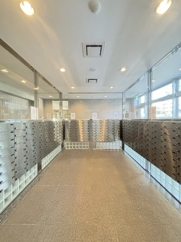 ラ・フォルテ西神中央2番館のその他共用部分|ダイヤル式のメールボックス