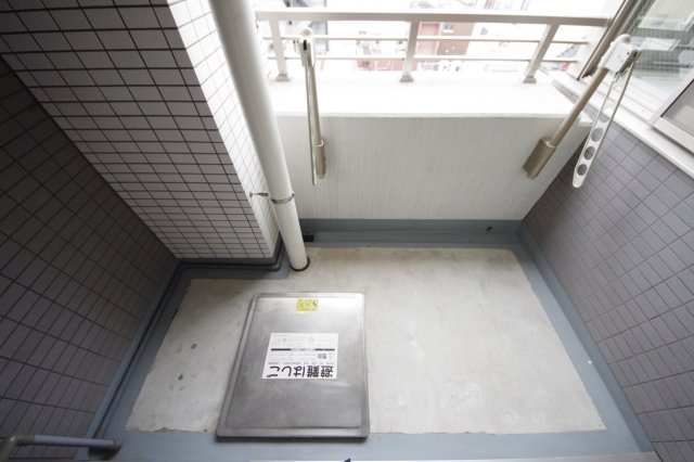 【バルコニー】