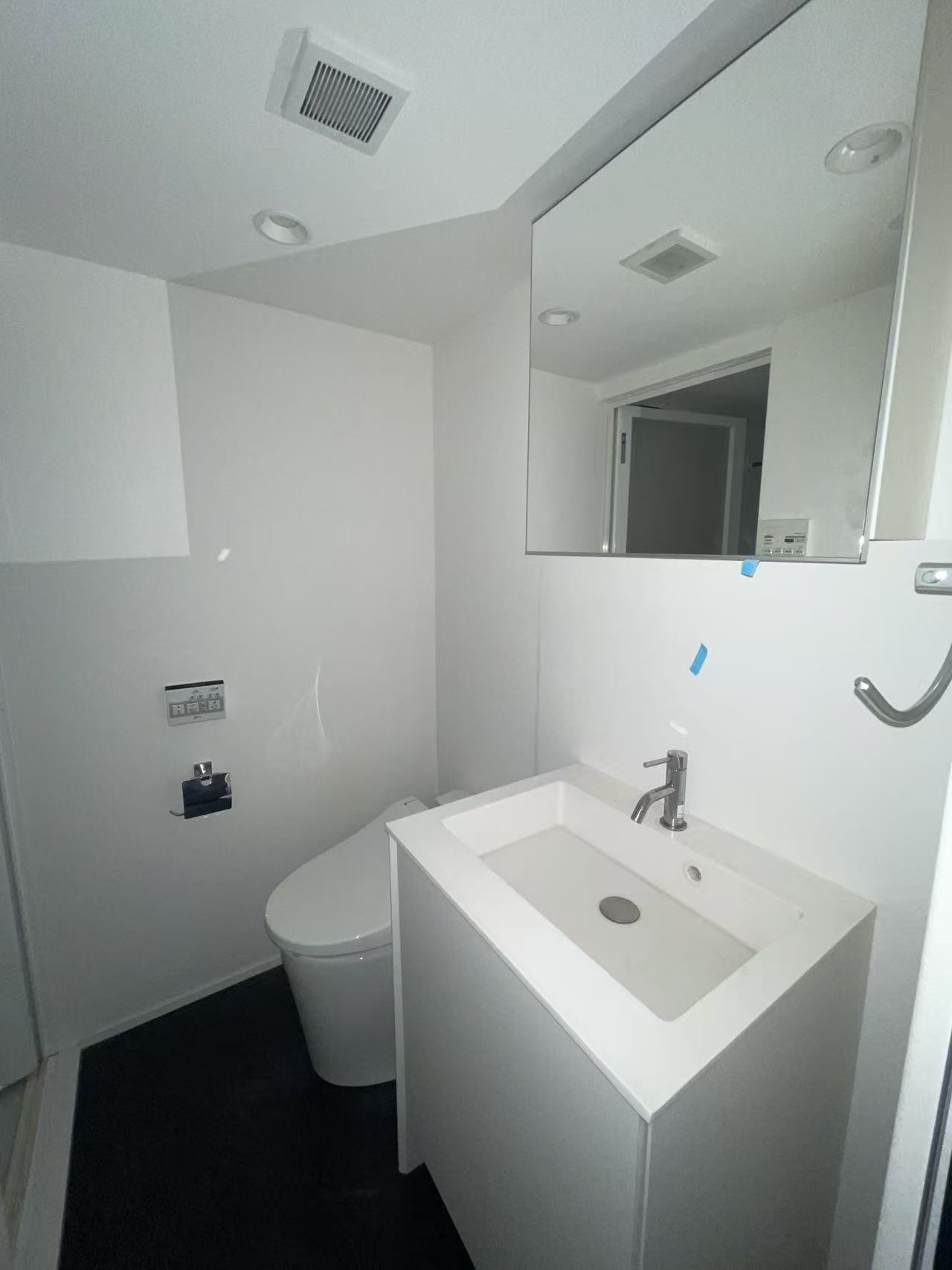 Ｌａ　Ｄｏｕｃｅｕｒ西落合の洗面所