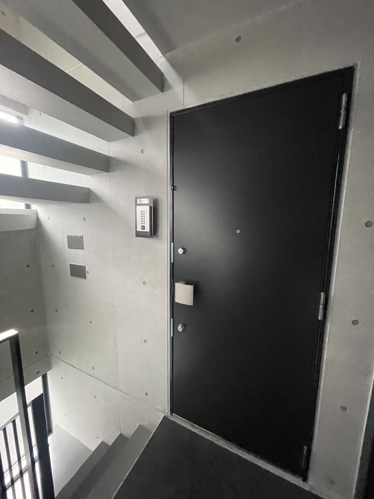 Ｌａ　Ｄｏｕｃｅｕｒ西落合の玄関