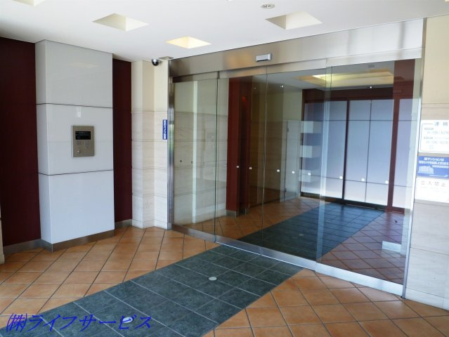 【エントランス】 | アービング北大阪アルブレッサ | エントランス