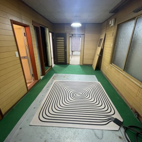 室蘭市宮の森町3丁目13－10戸建（黒）の居間・リビング