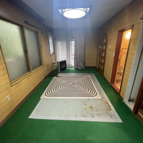 室蘭市宮の森町3丁目13－10戸建（黒）の居間・リビング