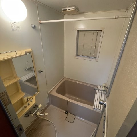 室蘭市宮の森町3丁目13－10戸建（黒）の浴室