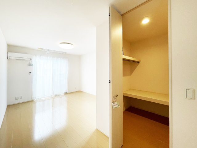 リヴェール F棟の居間・リビング