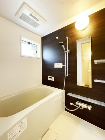 リヴェール F棟の浴室