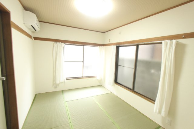 ドミール大泉の和室