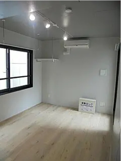 ブライトツーの居間・リビング