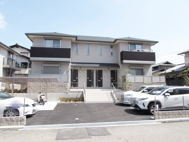 テラス ドゥ グリュⅡ棟