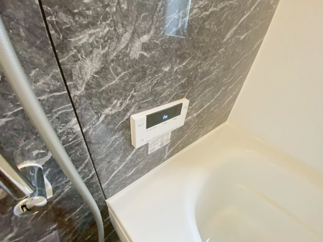 テラス ドゥ グリュⅡ棟の浴室|お風呂です