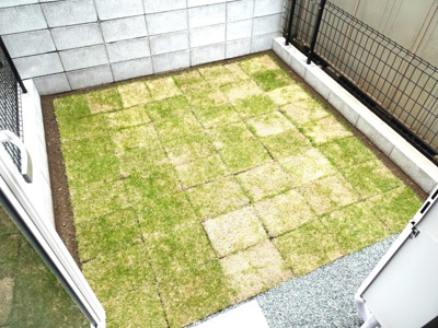 【庭】 | 新築　東大沼　小田急線　相模大野駅　横浜線　古淵駅 | 中庭が有り、小さなお子様に丁度いいスペースで安心して遊べます。