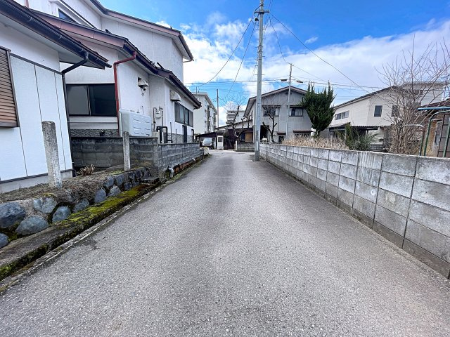 新築戸建・新築建売　会津若松市城西町3期　城西小・第四中の前面道路含む現地写真