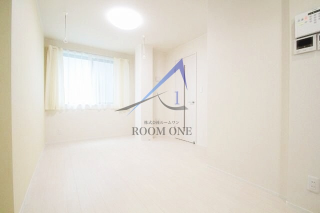 Ｍｙレジデンスの居間・リビング|洋室のお部屋です。