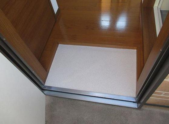 アーバンプレイス駒込ドゥエルの玄関