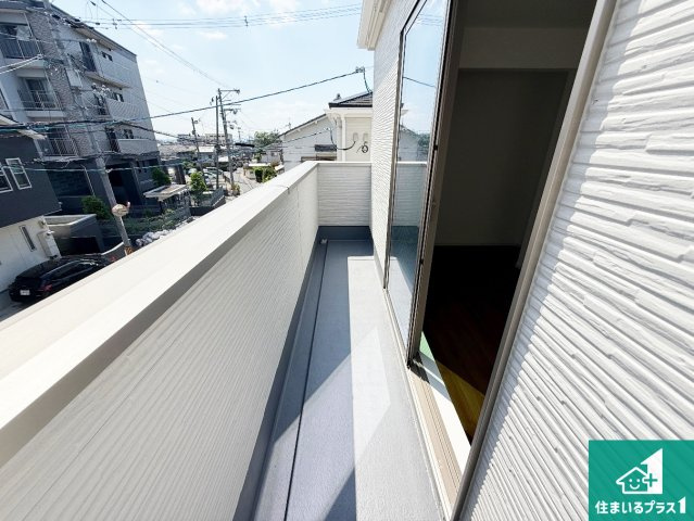 ★現地見学可能！★宇治市広野町丸山　第1期　新築一戸建てのバルコニー|ワイドバルコニーは洗濯物を干すスペースが広いのでご家族が多くても安心！