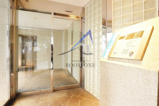 レナトゥス四谷			のセキュリティ|オートロックです。