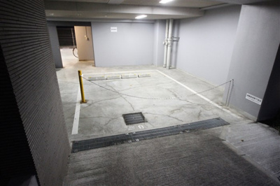 【駐車場】 | エステムプラザ難波WESTリバークロス