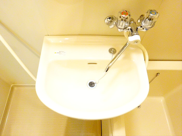 フラット羽根木の洗面所|忙しい朝には欠かせない洗面所です