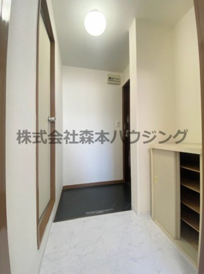 【内装】 | 　レナジア大和田 | 内装は落ち着いています