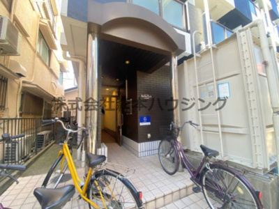 【エントランス】 | 　レナジア大和田 | 毎日通るエントランスはこのようになっています