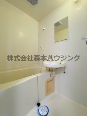 【浴室】 | 　レナジア大和田 | 落ち着いた空間のお風呂です