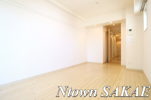 【その他】 | アンジュール栄 | ゆったりとした居間です