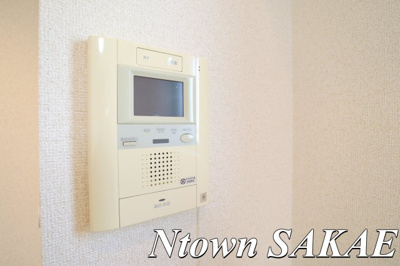 【セキュリティ】 | アンジュール栄 | モニター付きインターホンです