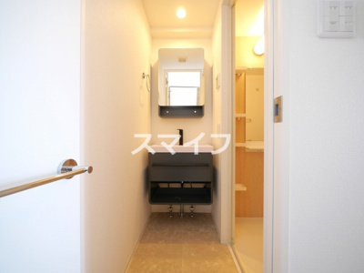 【洗面所】 | セレニテ十三ミラク