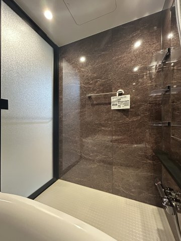 ヴィルヌーブ入谷の浴室