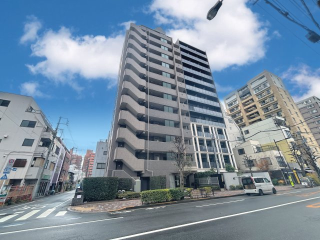 ヴィルヌーブ入谷の外観|～ぜひ現地をご確認下さい～
住環境に優れた『台東区下谷２丁目』。様々な施設にアクセスが良く、良好なロケーションと共に高い資産性が期待できます。