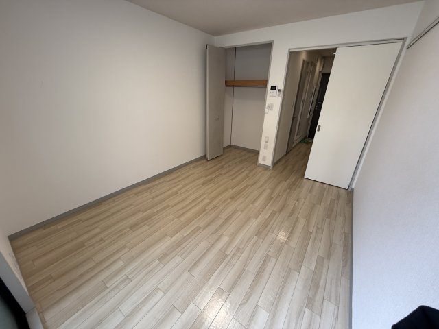 モデラート・ナオの寝室