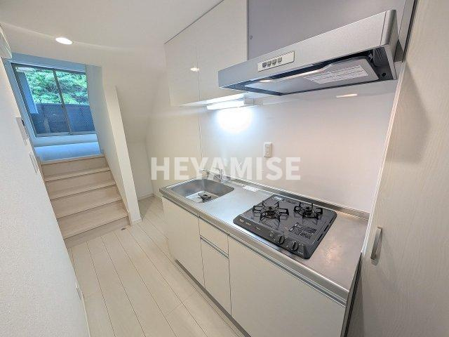 エルモーサのキッチン|ゆとりあるシンク幅※室内画像は別号室のもの