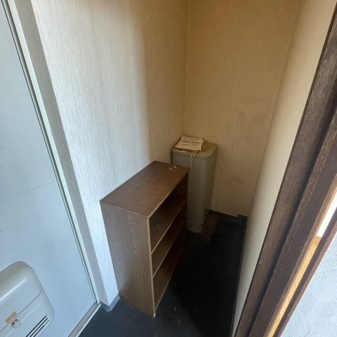 マンションＴの玄関