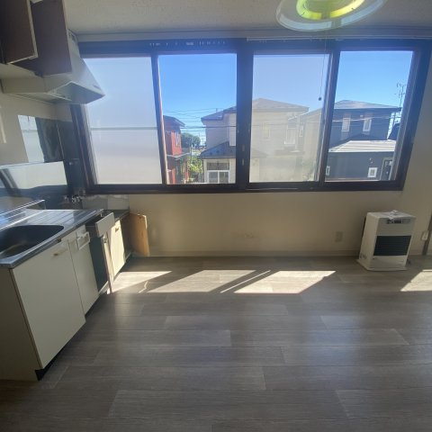 マンションＴの居間・リビング