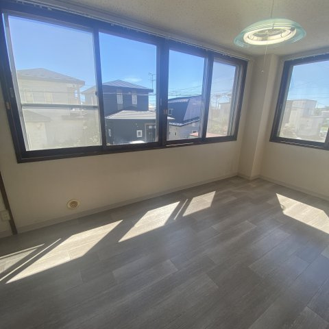 マンションＴの洋室