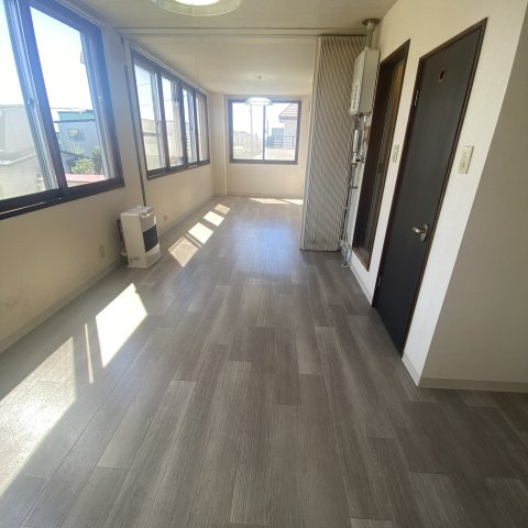 マンションＴの居間・リビング